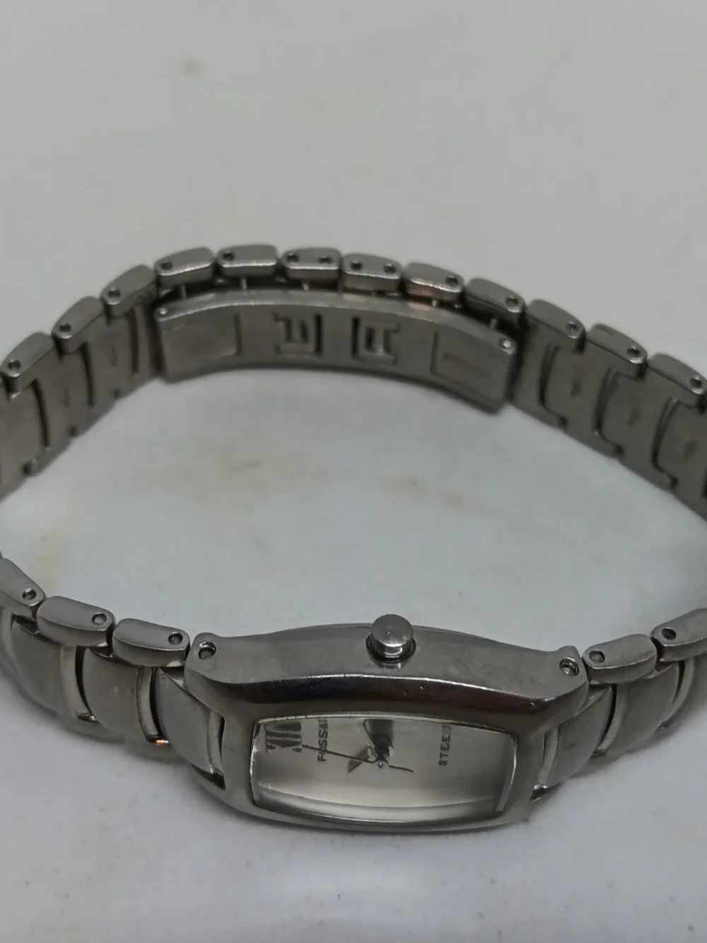 VINTAGE 2000s Fossil FS-2735 Women's 20 x 29mm Stainless Steel Tonneau Watch